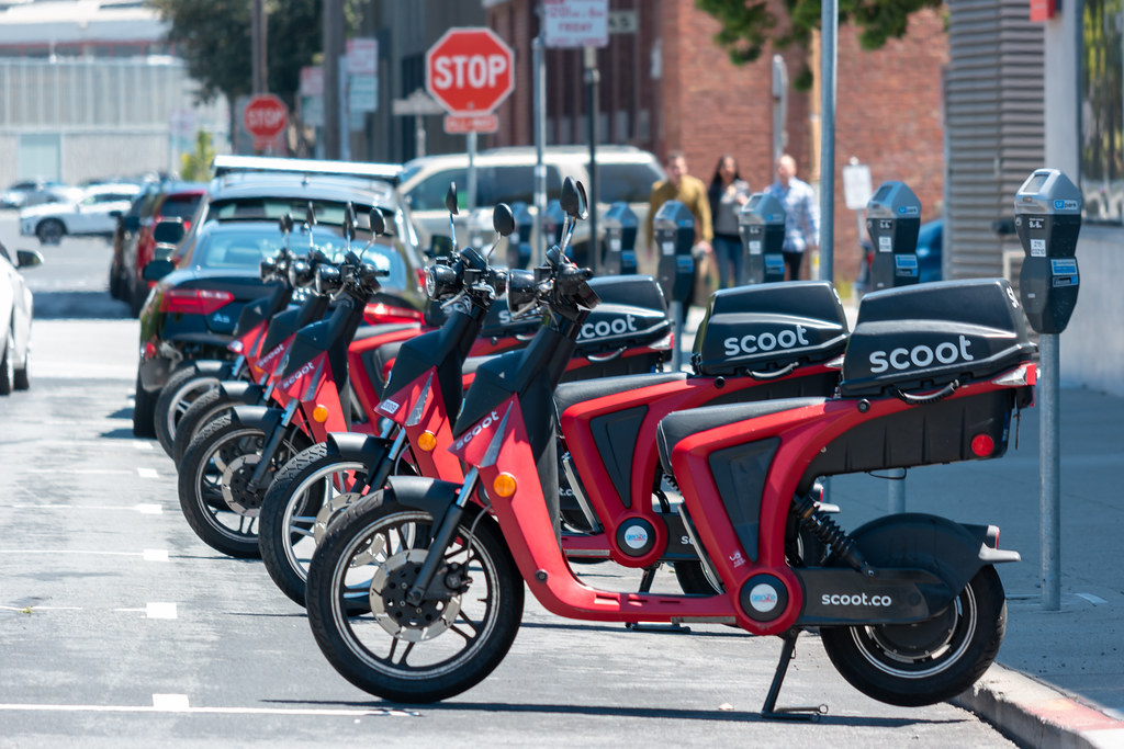 scoot